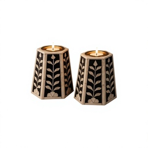 Porte-bougie en os incrusté de motifs géométriques pour une décoration élégante de table à manger et un style luxueux pour le salon - Product Image 1