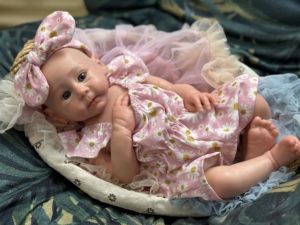 Muñeca Reborn Flexible <span class=keywords><strong>de</strong></span> 18 Pulgadas, Cuerpo Completo <span class=keywords><strong>de</strong></span> Silicona, Niña Realista, Juguete Suave para Recién Nacidos, Set <span class=keywords><strong>de</strong></span> Regalo para Niños con Accesorios - Product Image 6