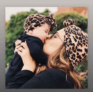 Gorros con estampado de leopardo para mamá <span class=keywords><strong>y</strong></span> bebé, <span class=keywords><strong>turbante</strong></span> anudado, gorro para mamá <span class=keywords><strong>y</strong></span> yo - Product Image 1