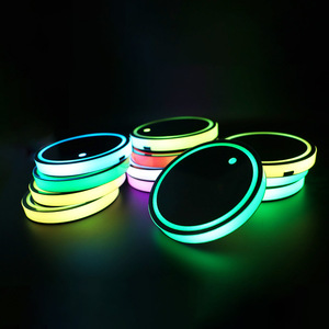 Logo personalizzato LED portabicchieri per auto tappetino USB ricarica impermeabile luce up sottobicchiere per decorazione d'interni accessori per auto - Product Image 3