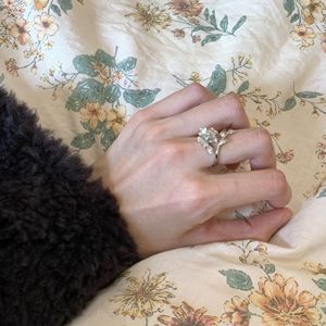 Bague en argent pur S925, fleur à quatre pétales, nouveau style campagnard chinois, design de niche haut de gamme, luxe léger, sertissage à griffes ouvertes - Product Image 4