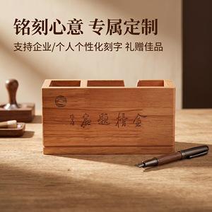 ที่ใส่ปากกาไม้ทรงสี่เหลี่ยมพิมพ์ลายยูวีสำหรับจัดระเบียบโต๊ะทำงาน - Product Image 4