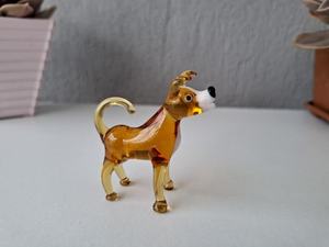 Figurine de chien en verre couleur ambre, design moderne, pièce unique, accessoire de décoration de bureau, forme irrégulière, artisanat de Murano - Product Image 2