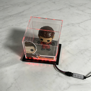 Expositor Acrílico Lavable con Iluminación LED Moderna de Primera Calidad, con Cubierta Protectora con Bloqueo UV para Coleccionistas - Product Image 4