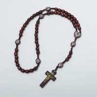 Collier de prière en bois rouge vin Komi, St. Charbel, chapelet à la main, tissé à la main, croix en corde, bijoux religieux