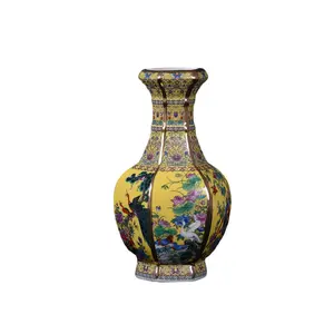Ornamen dekoratif emas dicat enamel gaya Tiongkok Retro koleksi porselen antik perjalanan vas kecil