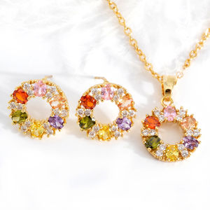 Conjunto de Collar y Aretes de Flores con Circonitas Multicolores Chapados en Oro de 18k - Product Image 1