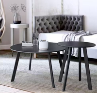 Tables d'appoint gigognes modernes en métal - Idéales pour les espaces de loisirs en plein air