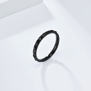 INS minimalist diamond-shaped <b>ring</b> with pyramidal grid pattern, titanium steel tail <b>ring</b>, fashionable stackable jewelry for wome - Product Image 4