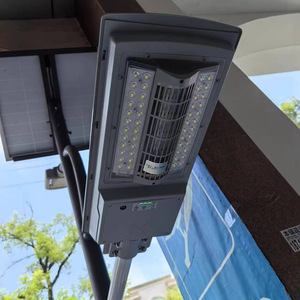 Lampe solaire LED intégrée pour extérieur, 60V, en alliage d'aluminium, à fixation murale pour jardin et cour - Product Image 1