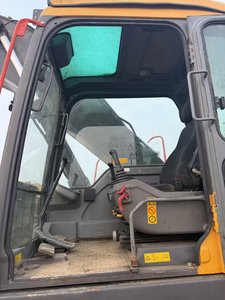 Excavatrice d'occasion <span class=keywords><strong>Volvo</strong></span> <span class=keywords><strong>240</strong></span> de 24 tonnes, sans problème de performance, excavatrice <span class=keywords><strong>Volvo</strong></span> <span class=keywords><strong>240</strong></span> d'occasion, Corée, à vendre - Product Image 5
