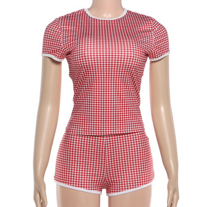Conjunto Casual de Verano de 2 Piezas con Estampado a Cuadros para Mujer, Camiseta de Manga Corta con Cuello Redondo + Mini Shorts Ajustados de Alta Elasticidad, Estilo Urbano y Sexy - Product Image 2