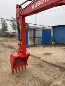 Mini-excavatrice agricole d'occasion U55-4 de 5,5 tonnes, d'origine japonaise, haute puissance de creusement pour moteur, boîte de vitesses, moteur - Product Image 4