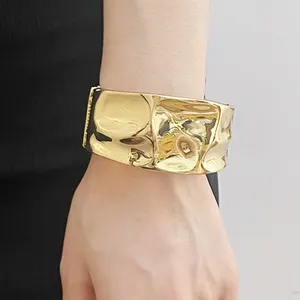 Kaimei Bijoux de Mode Concave Bracelet Lourd Bracelet pour Femmes Filles Simple Épais Sans Décoloration Vintage Chunky Manchette Bracelets Cadeaux 2023