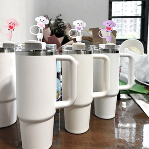 จุกปิดหลอดซิลิโคนขนาด 0.4 นิ้ว/10 มม. พร้อมป้องกันฝุ่น ลายสุนัขน่ารักหลากหลายแบบ สำหรับแก้วน้ำขนาด 30 และ 40 ออนซ์ พร้อมหูจับ - Product Image 3