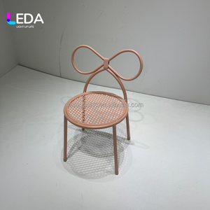 Sillas Metálicas Rosadas con Lazo para Fiestas Infantiles, Baby Shower, Cumpleaños, Decoración para Fiestas de Niñas, Precio de Fábrica LEDA - Product Image 6
