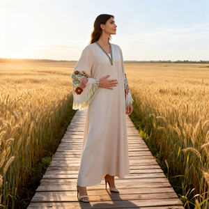 Robe abaya élégante en polyester brodé, sur mesure, pour femmes musulmanes, pour occasions de fête de luxe, fournisseur en gros - Product Image 4