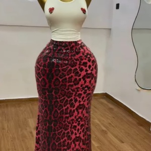 Viviblook ชุด Z707ST07ผู้หญิงใหม่ฤดูร้อนชุด2ชิ้นกระโปรงแม็กซี่พิมพ์ลายรักแนวสตรีทใหม่ - Product Image 4