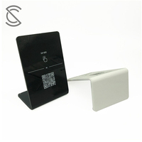 Bedruckter Acryl-Hochfrequenz-NFC-Lese-/Schreib-Displayständer für Restaurants mit Google-Bewertungen und QR-Code