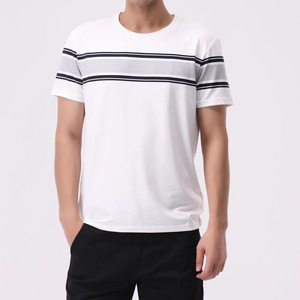 T-shirts pour hommes en coton polyester, couleur personnalisée, légers, en gros, t-shirts blancs à col rond et manches courtes à prix abordable - Product Image 3