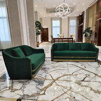 Sofá Seccional de tela verde con decoración de metal dorado tapizado para hotel, muebles de casa de huéspedes para Villa, sala de estar, apartamento