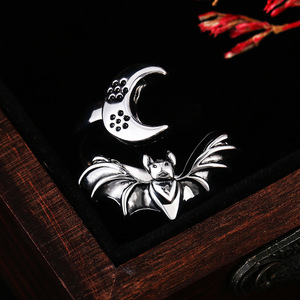 Bague chauve-souris vintage gothique unisexe ajustable, bijou fantaisie créatif et tendance - Product Image 6