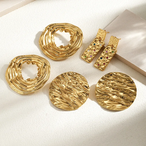 Boucles d'oreilles rondes pour femmes avec incrustation de zircon scintillant, plaqué or PVD, acier inoxydable 304, bijoux de mode hypoallergéniques - Product Image 1