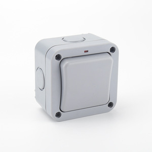 Interruptor Impermeable para Exteriores Sika 20A IP66, Interruptor de Pared Resistente a la Intemperie de Montaje Superficial - Product Image 4