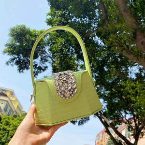 กระเป๋าสตางค์ผู้หญิงดีไซน์หรู ปี 2026 กระเป๋าออกงานคุณภาพสูง ปิดด้วยกระดุม กระเป๋าถือสำหรับงานเลี้ยง - Product Image 1