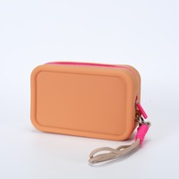 Trousse de Maquillage de Voyage Étanche Pro Zinger à Poignée Souple, Étui de Rangement Cosmétique en Silicone 7 Couleurs Toutes Saisons