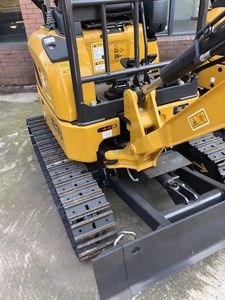Mejor Precio, Excavadora Hidráulica Compacta de 1.8 Toneladas, Mini Excavadora Potente para Jardinería, Excavación de Zanjas y Trabajos Urbanos - Product Image 1