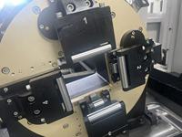 Machine de découpe de tubes/tuyaux en métal par laser CNC avec fonction d'alimentation auxiliaire automatique, système de contrôle Cypcut, configuration 3 axes