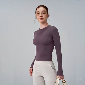 Vêtements de yoga à col rond en vente chaude, vêtements de fitness, de course à pied et de cyclisme, t-shirt à manches longues, t-shirt décontracté, vêtements de sport pour femmes, hauts - Product Image 5