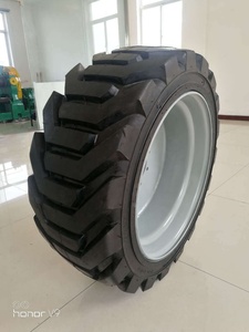 Neumático Sólido Relleno de Espuma de PU 385/65-22.5 335/80R20 445/65-22.5 de Alta Calidad, Libre de Mantenimiento, para Plataformas Elevadoras Industriales - Product Image 2