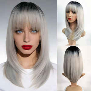 Nouvelle Arrivée Perruque Grise Dégradée <span class=keywords><strong>Mi</strong></span>-longue Lisse avec <span class=keywords><strong>Frange</strong></span>, Haute Qualité, Entièrement en Dentelle Sans Colle, <span class=keywords><strong>Cheveux</strong></span> Synthétiques Résistants à la Chaleur pour <span class=keywords><strong>Femme</strong></span> - Product Image 2