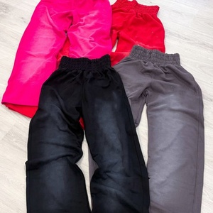 Pantalon de jogging ample et large pour homme, personnalisé, 360 420 500 g/m², en molleton French Terry délavé à l'acide, style streetwear, avec taille élastique et fermeture centrale - Product Image 3