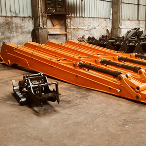 Excavatrice de 15,5 mètres de long avec bras et bras télescopique pour le dragage de rivières - Product Image 3
