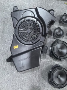 Système audio <span class=keywords><strong>Harman</strong></span> <span class=keywords><strong>Kardon</strong></span> d'origine pour Mercedes-Benz GLE W166, comprenant un caisson de basses, des haut-parleurs et un amplificateur, tous améliorés. - Product Image 6