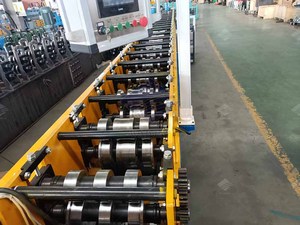 Machine de formage à froid pour cadres de portes en métal en gros - Product Image 5