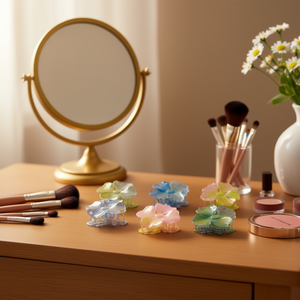 Pince à cheveux en forme de fleur à quatre feuilles électroplaquée de 8 cm, 2 par couleur - Product Image 3