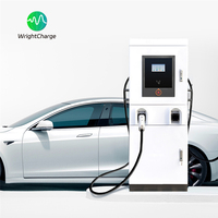 Borne de recharge publique DC pour véhicules électriques 160 kW GBT CCS2 Double connecteur OCPP RFID Faible consommation en veille Vente en gros Modulaire Nouvelle Génération Hôtels et Complexes WrightCharge