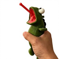 Projet de transformation du castor lézard memes Tom collant sa langue accessoire en peluche mignon roman unisexe peluche anti-stress