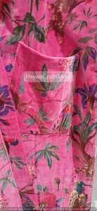 ชุดคลุมกิโมโนยาวพิมพ์ลายดอกไม้สีชมพู เป็นมิตรกับสิ่งแวดล้อม แบบสองด้าน ผ้ากำมะหยี่ แขนยาว เหมาะสำหรับใส่ในฤดูใบไม้ผลิ - Product Image 3