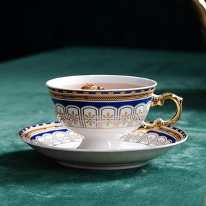 Service à café en céramique blanc et bleu doré de style européen pour le thé de l'après-midi, idéal pour les mariages - Vente en gros usine - Product Image 6