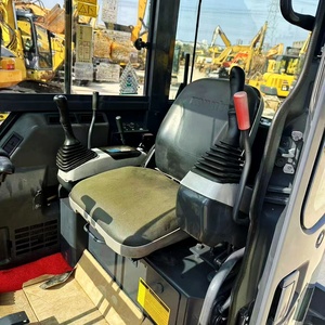 Excavatrice sur chenilles Komatsu PC55 d'occasion bien entretenue de 5,5 tonnes pour petits travaux de construction - Product Image 5