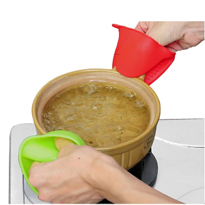 2PC Thick Silicone Oven Gloves Heat Resistant Anti-Scald Gloves for Cooking Pinch Grips Pot Holder Silicone Kitchen Accessories - Product Image 3