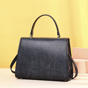 Sacs à main de créateurs de marques célèbres, sac bandoulière croisé pour femme, nouveau motif poisson, perle lisse, bandoulière unique, style classique haut de gamme - Product Image 2