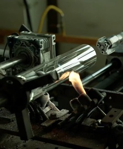 แก้วทรงสูงดีไซน์โบว์เก๋ไก๋ <span class=keywords><strong>ราคา</strong></span>พิเศษสำหรับสินค้ามาใหม่ แก้วไวน์ค็อกเทลขาสีดำทันสมัย ประดับโบว์วิบวับ เหมาะสำหรับเป็นของขวัญและใช้ในชีวิตประจำวัน - Product Image 5