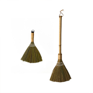 Balai à poussière professionnel pour canapé - Manche en <span class=keywords><strong>bambou</strong></span> <span class=keywords><strong>de</strong></span> 4 pieds et poils en herbe |   Système <span class=keywords><strong>de</strong></span> nettoyage portable pour meubles et voitures - Product Image 4