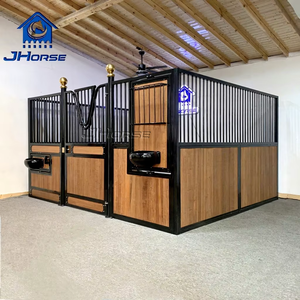 Box per Cavalli da Esterno Portatile di Alta Qualità in Bambù con Tetto - Product Image 1